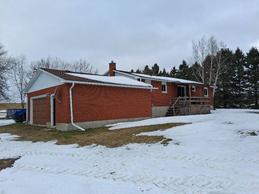 Howick, ON N0G 1M0,90886 McIntosh Line