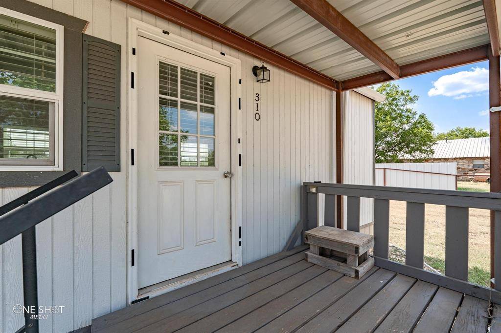 Hawley, TX 79525,310 10th Street