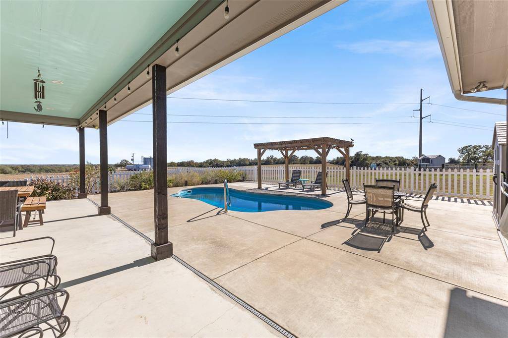 Franklin, TX 77856,1694 Henry Prairie Road