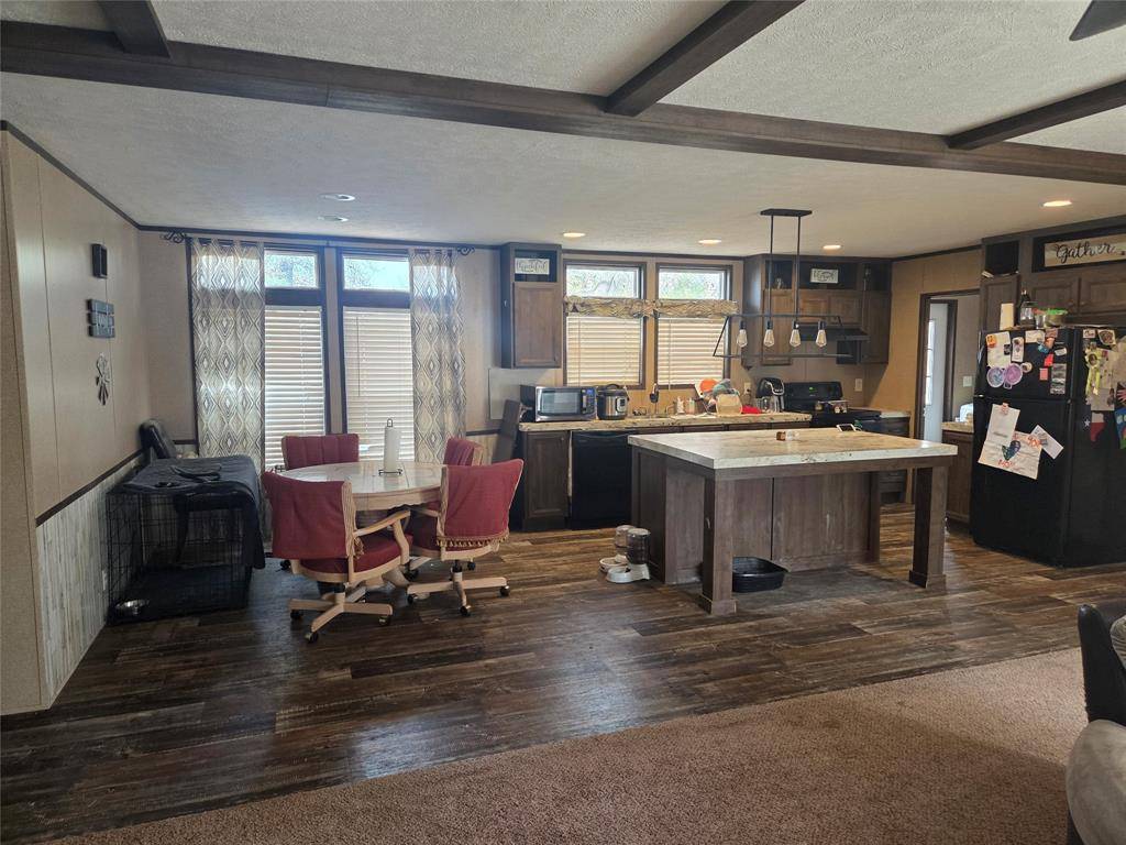 Gainesville, TX 76240,609 County Road 262