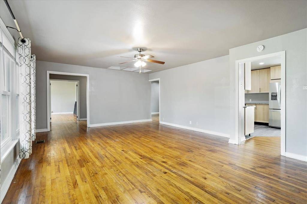 Denison, TX 75020,1528 W Day Street