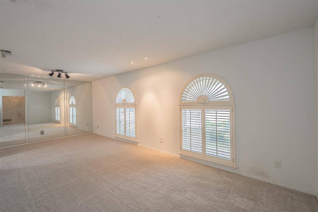 Bedford, TX 76022,1633 Martha Drive