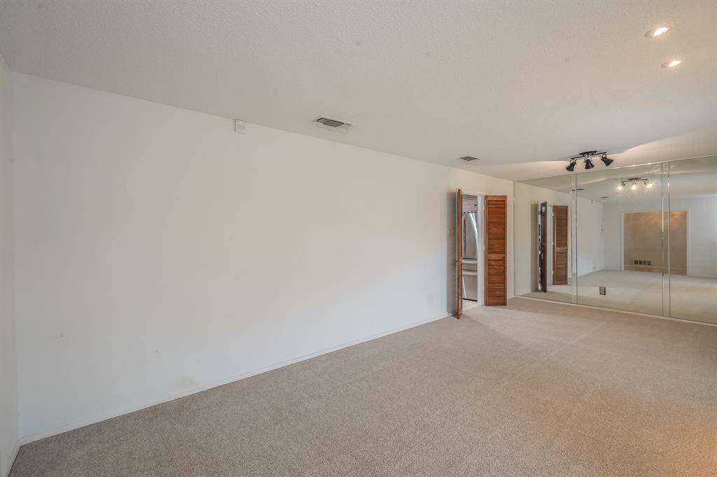 Bedford, TX 76022,1633 Martha Drive