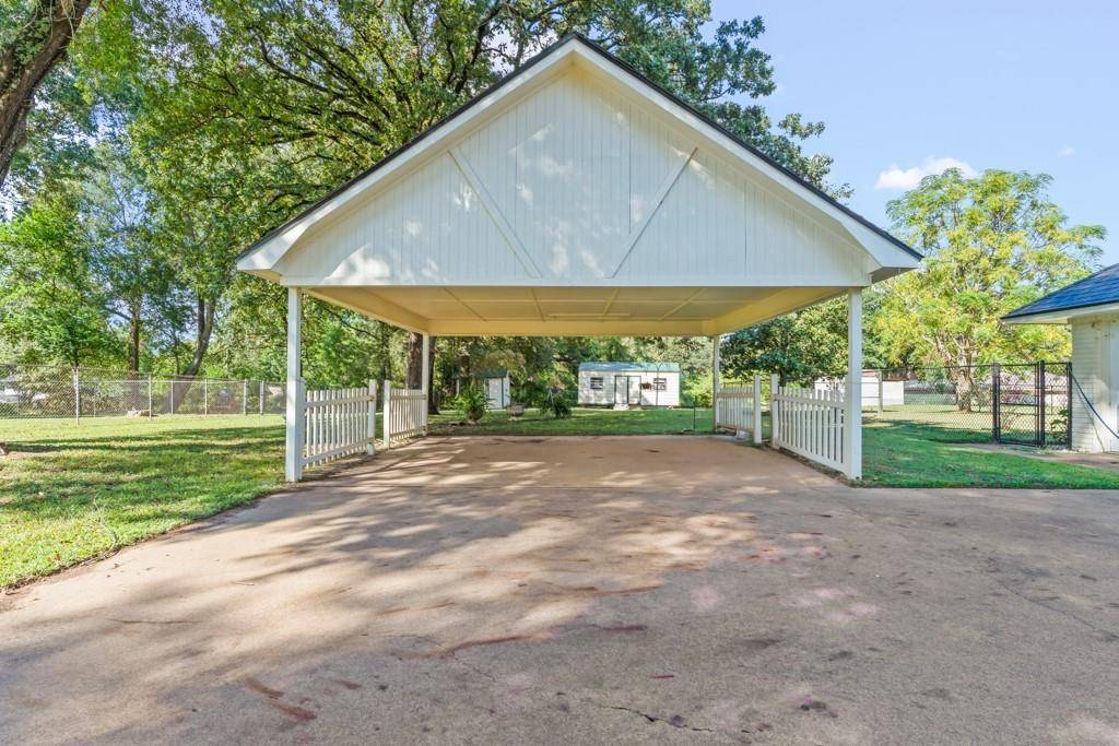 Henderson, TX 75654,503 Pine Hill Road