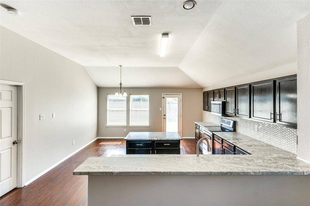 Waxahachie, TX 75165,220 Stampede Street