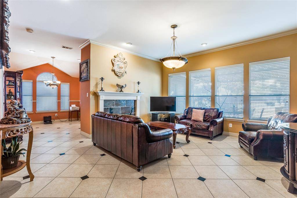 Garland, TX 75040,1805 Pecan View Drive