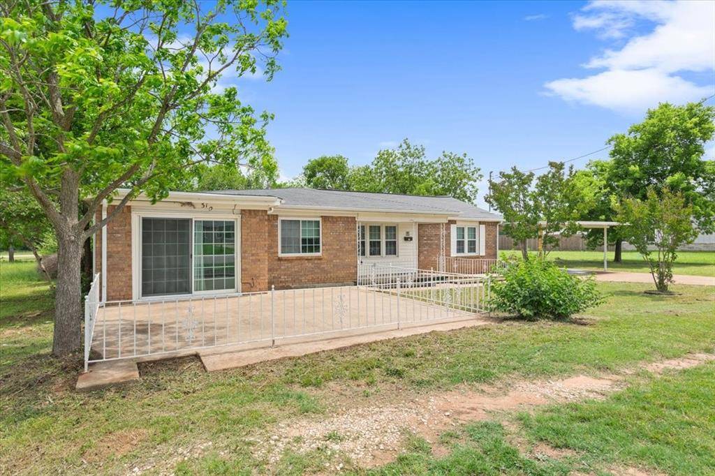 Mcgregor, TX 76657,310 Garfield Street
