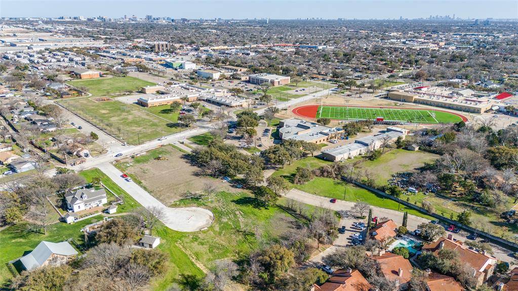 Carrollton, TX 75006,1616 Rosetree Lane