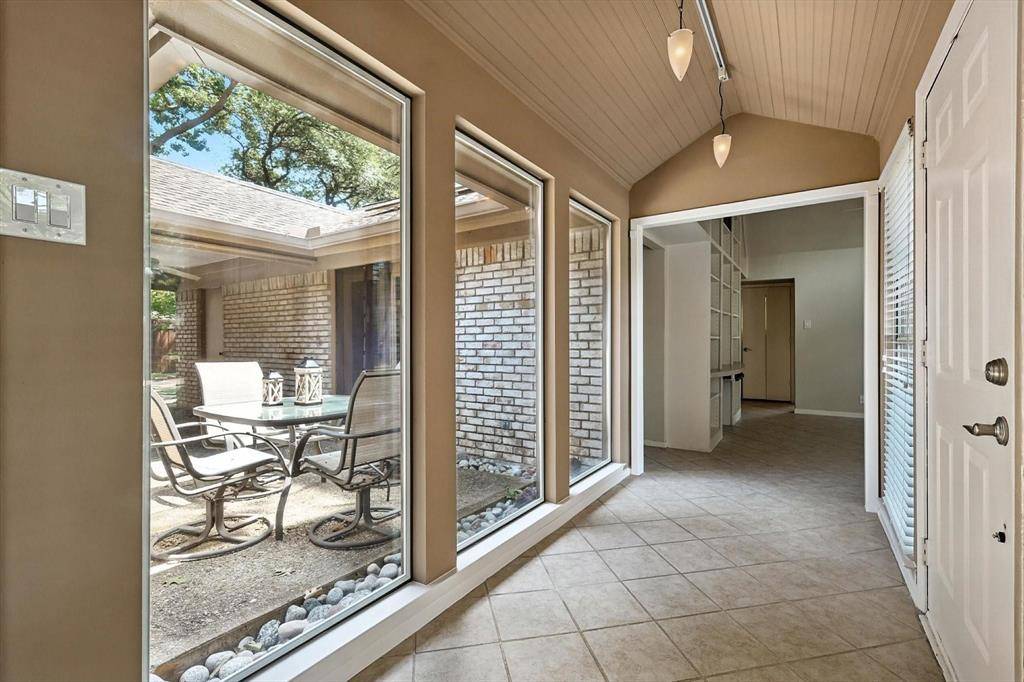 Dallas, TX 75248,6003 Spring Flower Trail