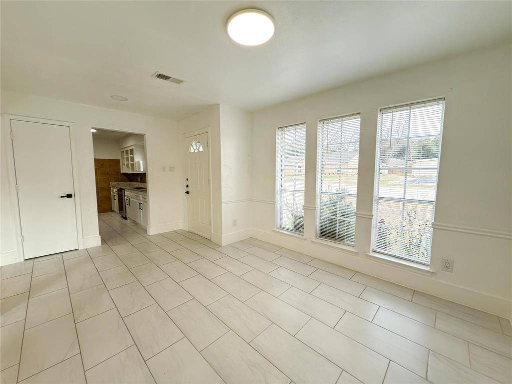 Dallas, TX 75240,7528 Thistle Lane