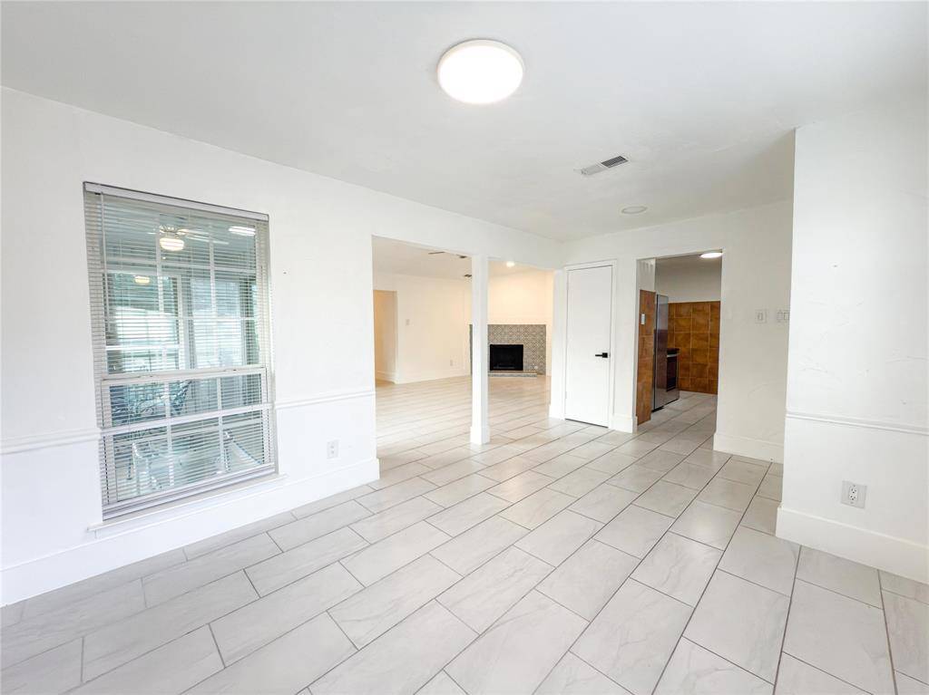 Dallas, TX 75240,7528 Thistle Lane