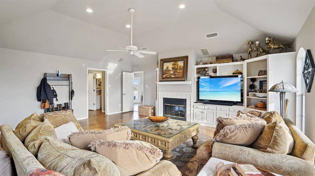 Sanger, TX 76266,7434 Indian Wells Road