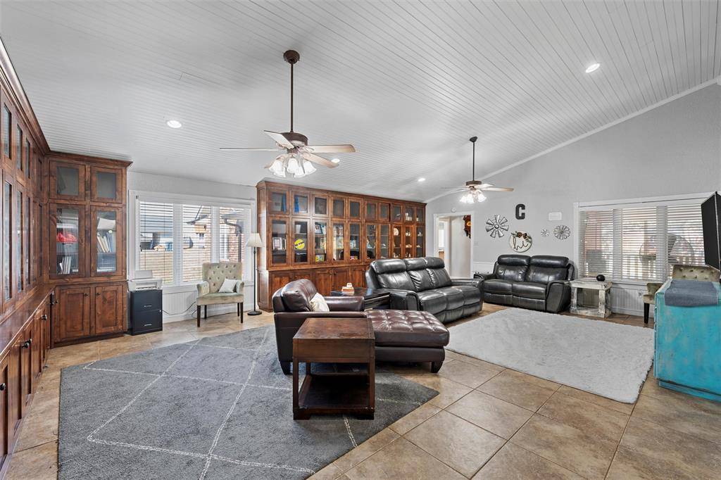 Gatesville, TX 76528,206 Navajo Trail