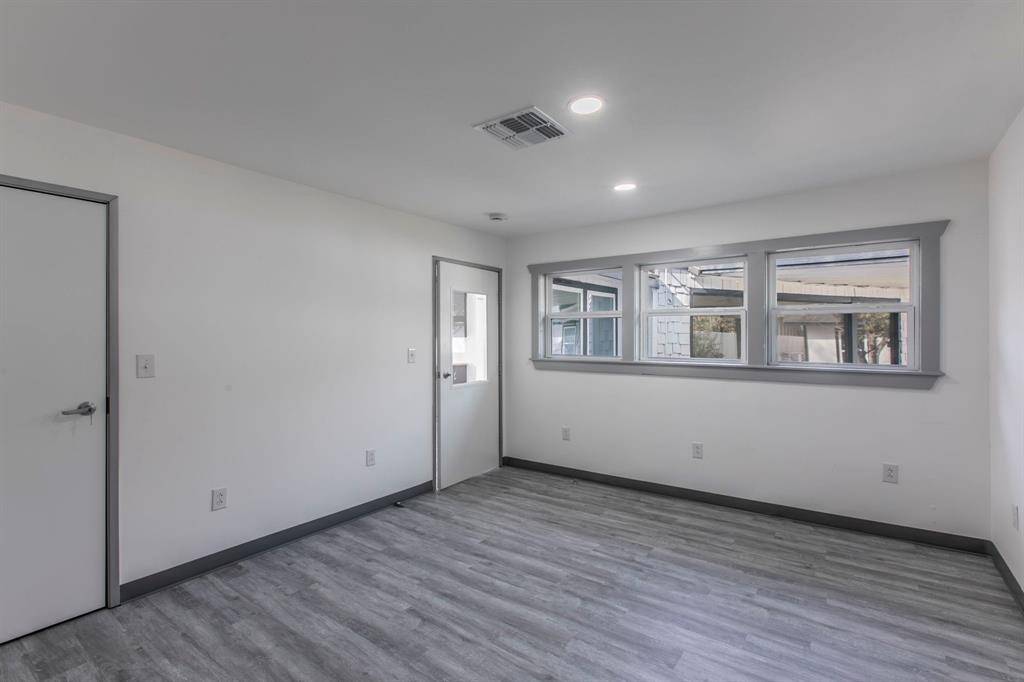 Bridgeport, TX 76426,904 13th Street #3