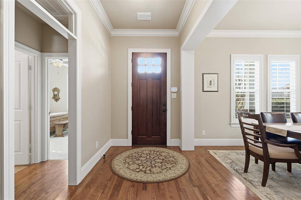 Carrollton, TX 75010,5016 Dickens Lane