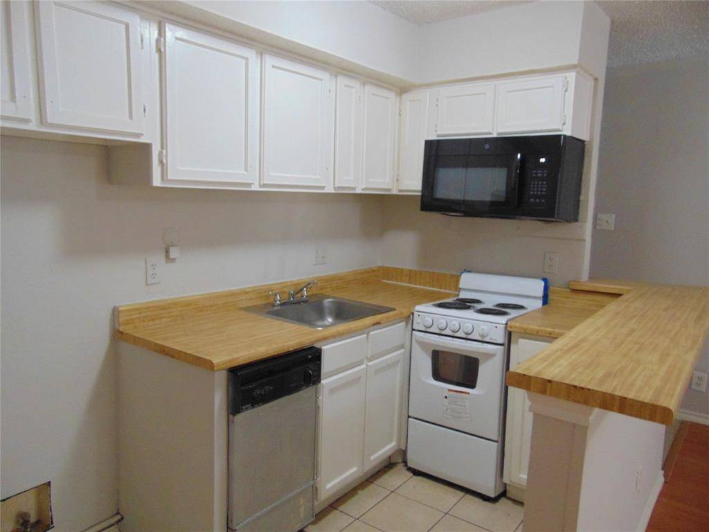 Dallas, TX 75243,9803 Walnut Street #305