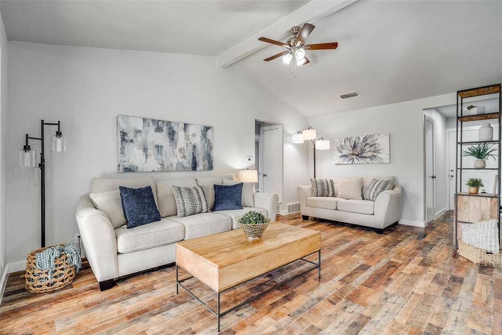 Burleson, TX 76028,941 Willow Circle S