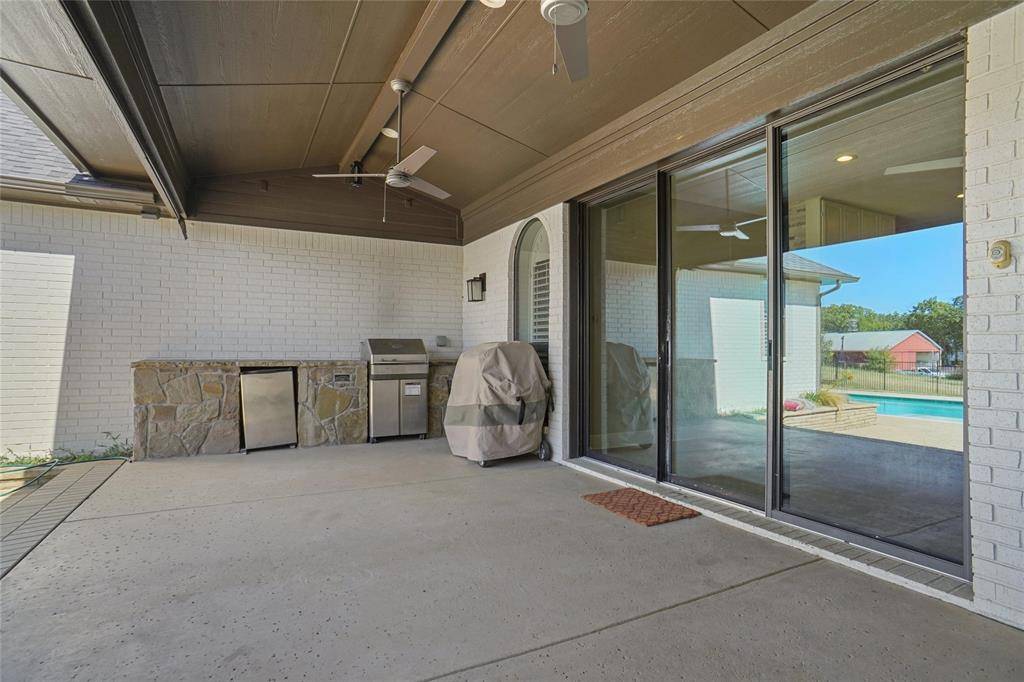 Westlake, TX 76262,13297 Roanoke Road