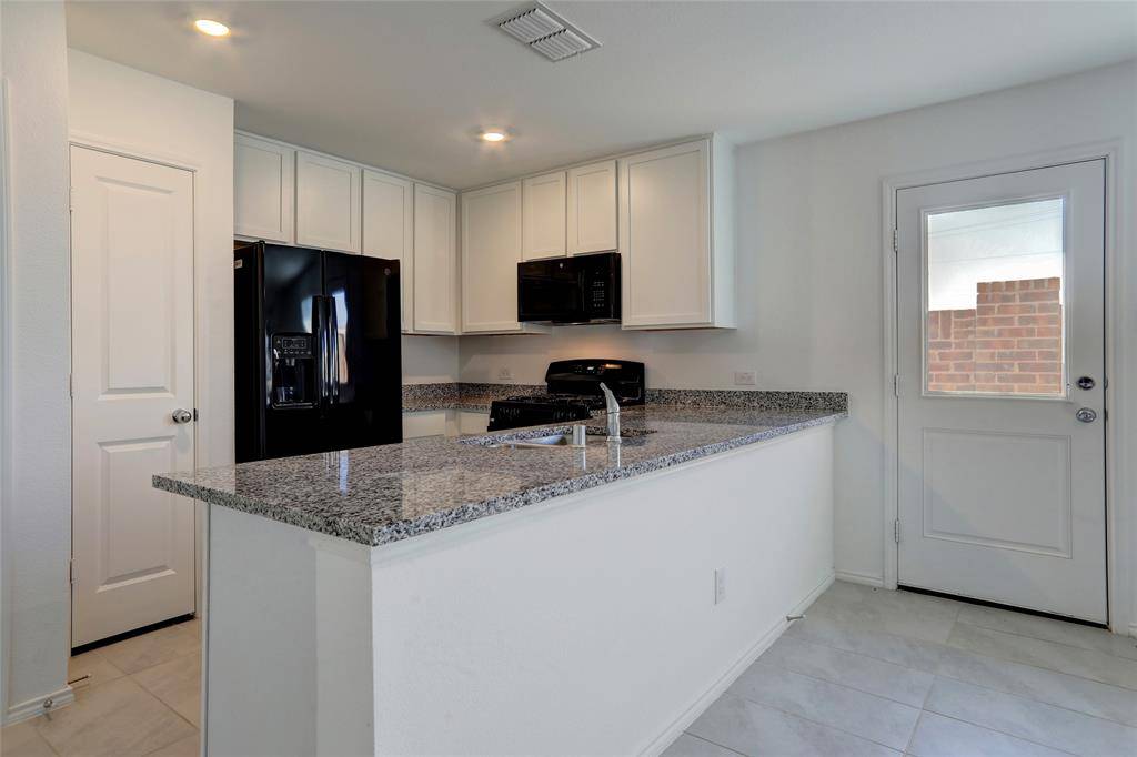 Pilot Point, TX 76258,14004 Birch Farm Drive