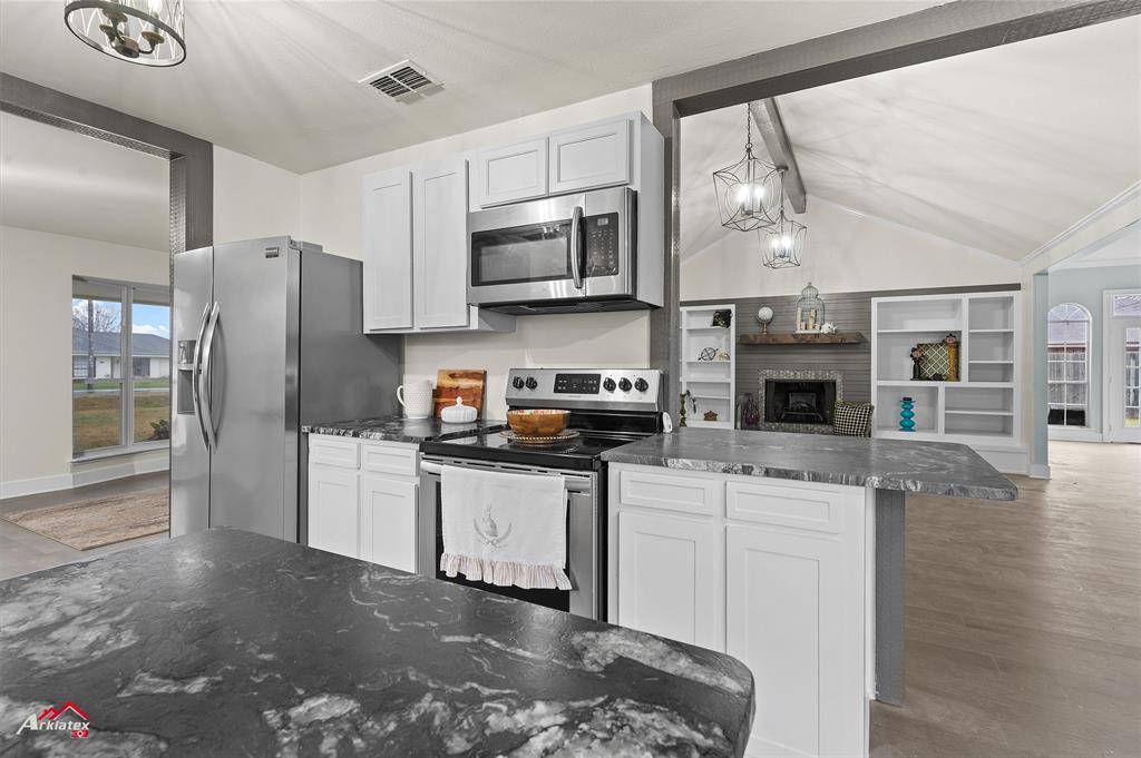 Bossier City, LA 71111,5524 Hickory Ridge