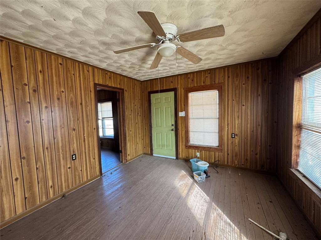 Hawley, TX 79525,610 5th Street