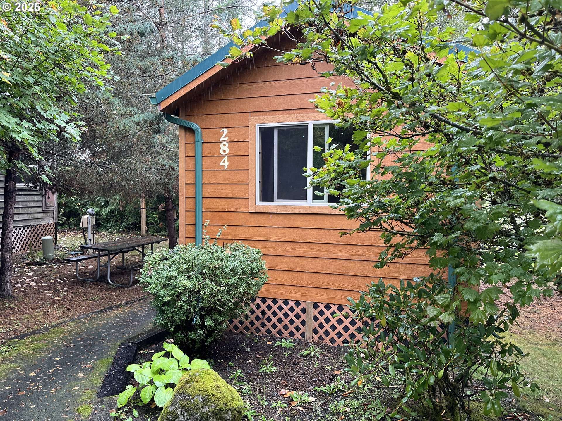 Welches, OR 97067,65000 E HIGHWAY 26 #284