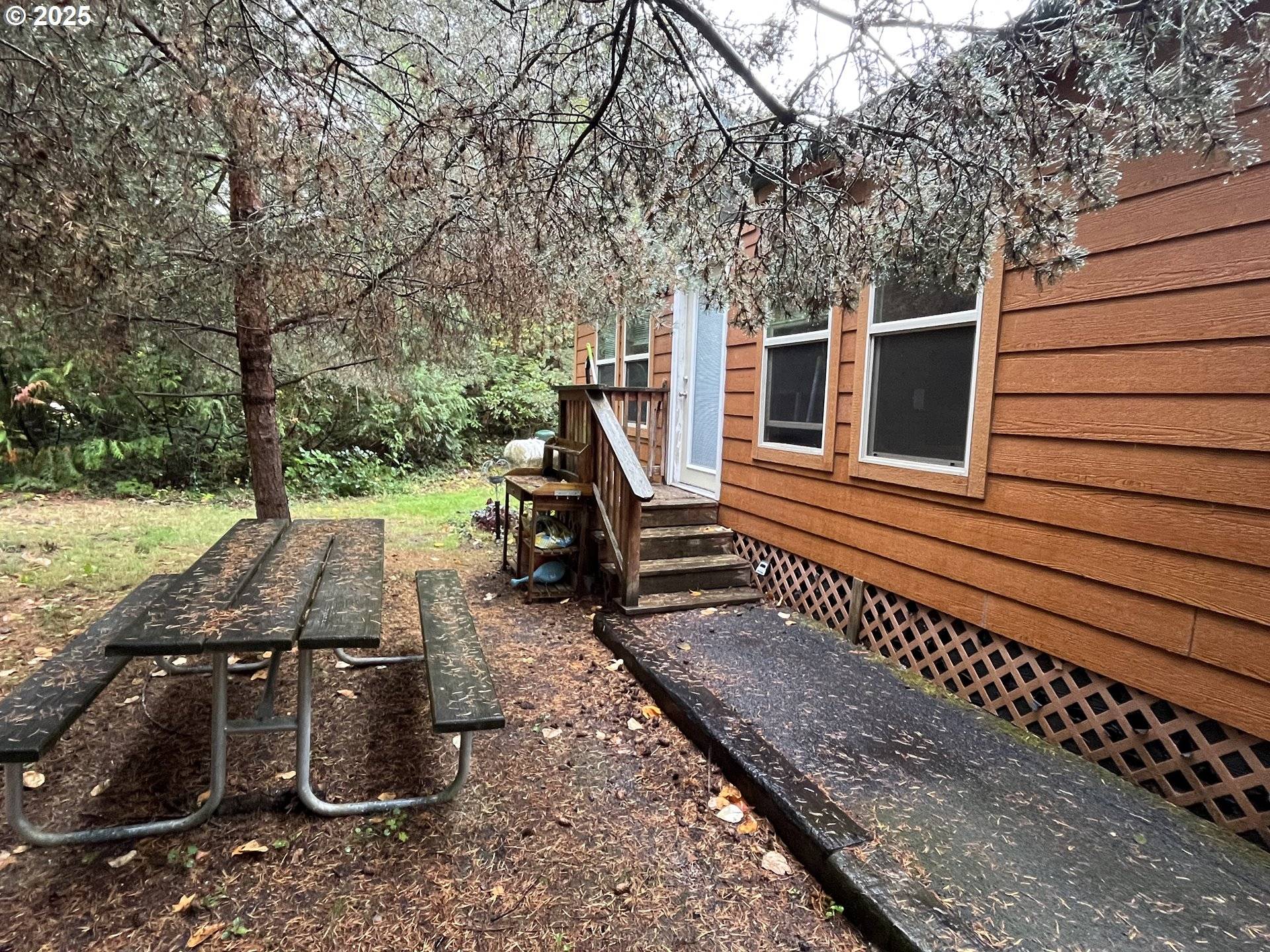 Welches, OR 97067,65000 E HIGHWAY 26 #284