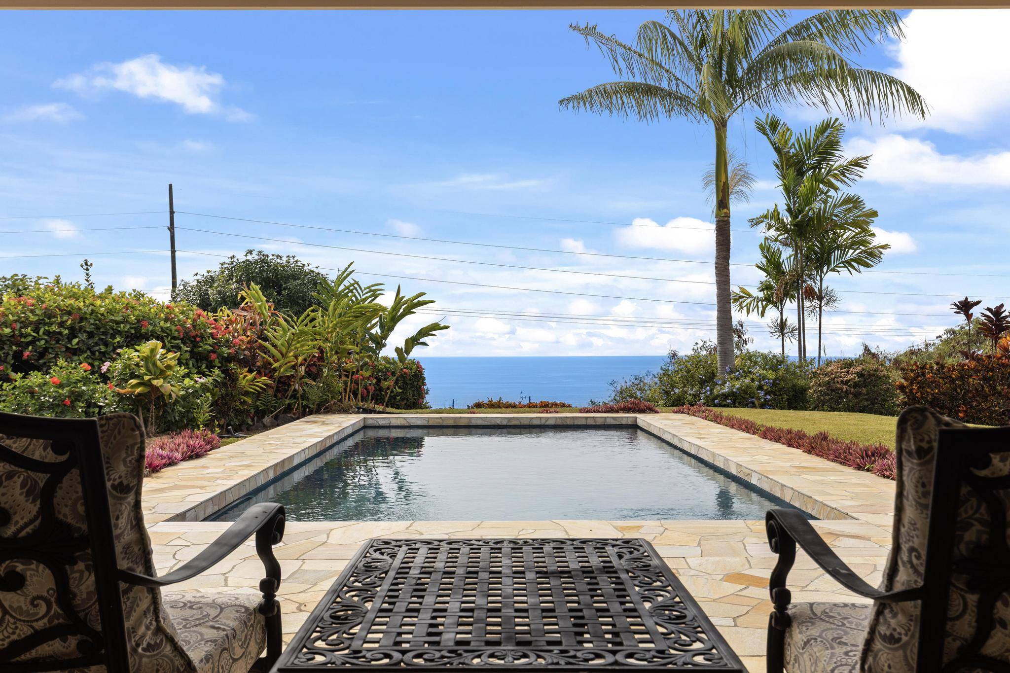 Kailua-kona, HI 96740,76-149 KAMEHAMALU ST