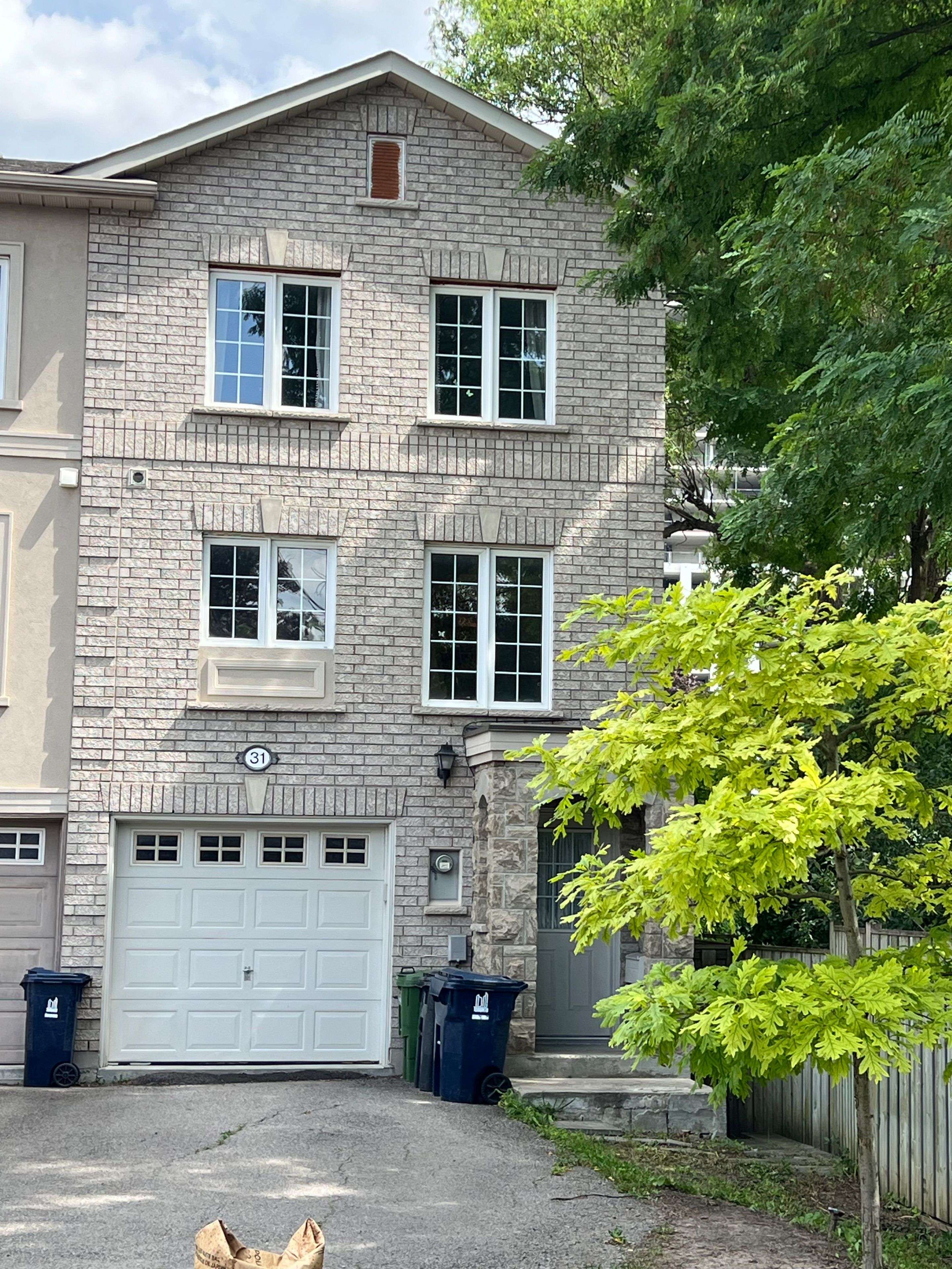 Toronto C07, ON M2M 4M3,31 Rodeo CT