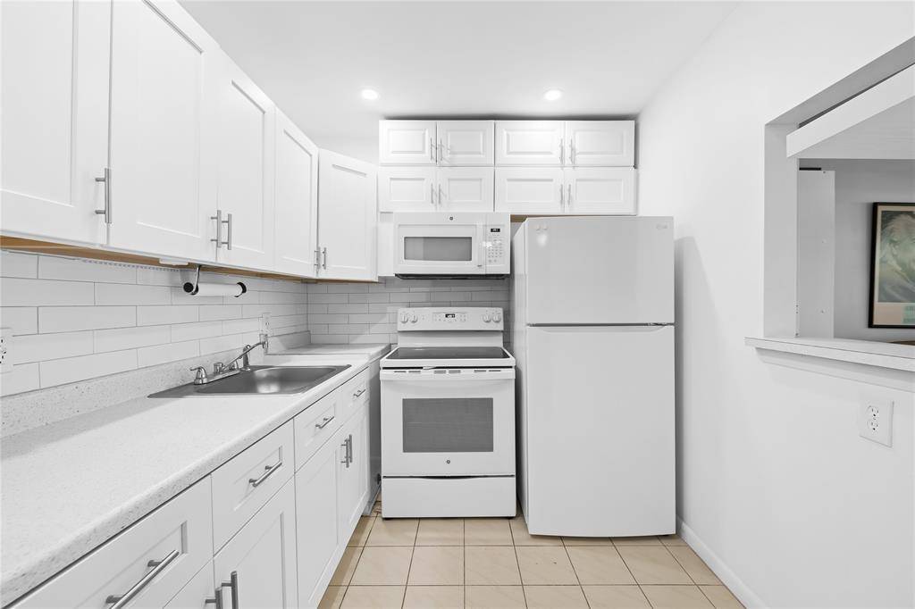 Deerfield Beach, FL 33442,39 Prescott B #39