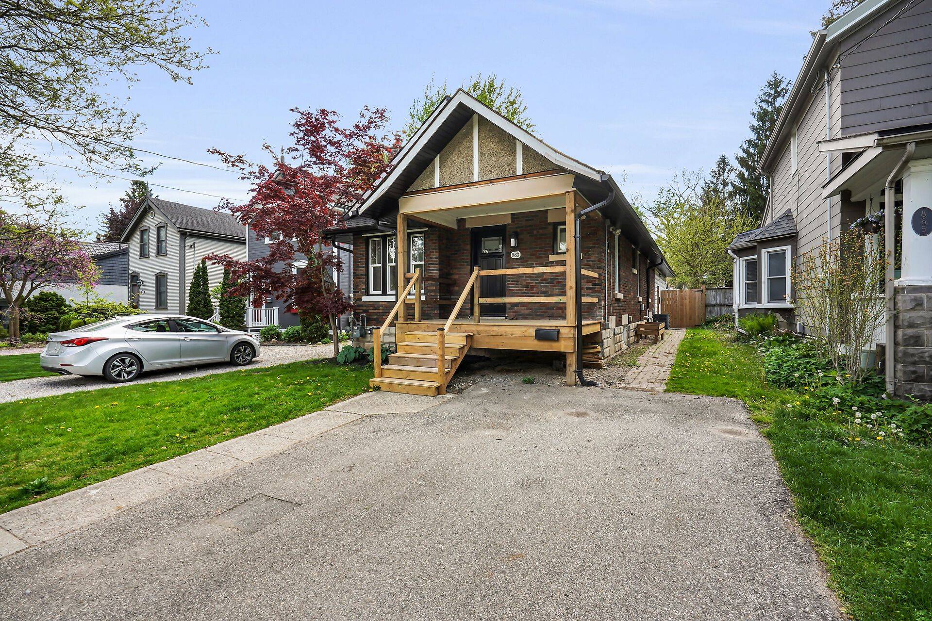 London East, ON N6A 4A1,863 Colborne ST N