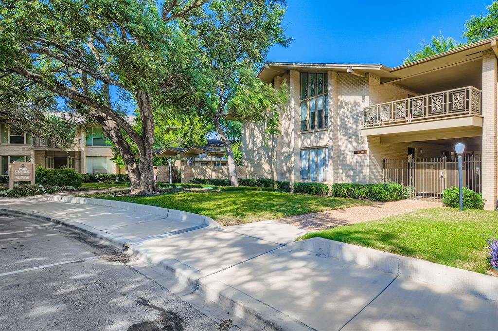 Dallas, TX 75230,11104 Valleydale Drive #C