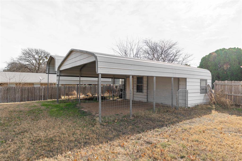 Comanche, TX 76442,1408 N Lane Street