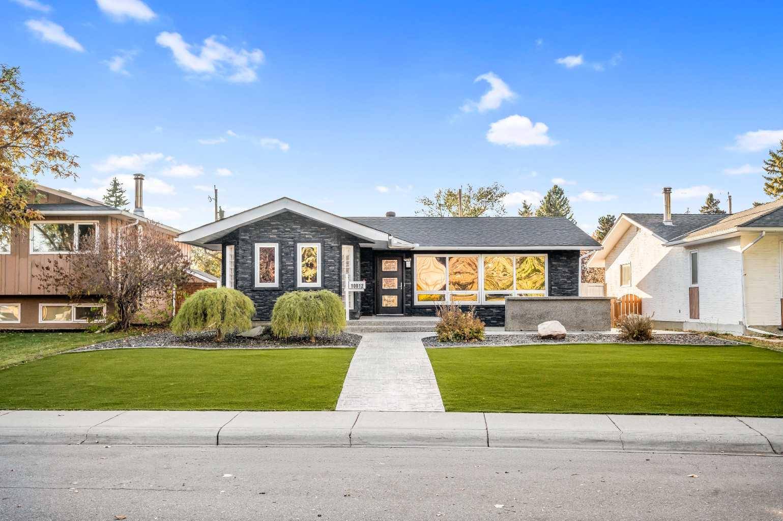 Calgary, AB T2J 1P4,10012 Willowview RD SE