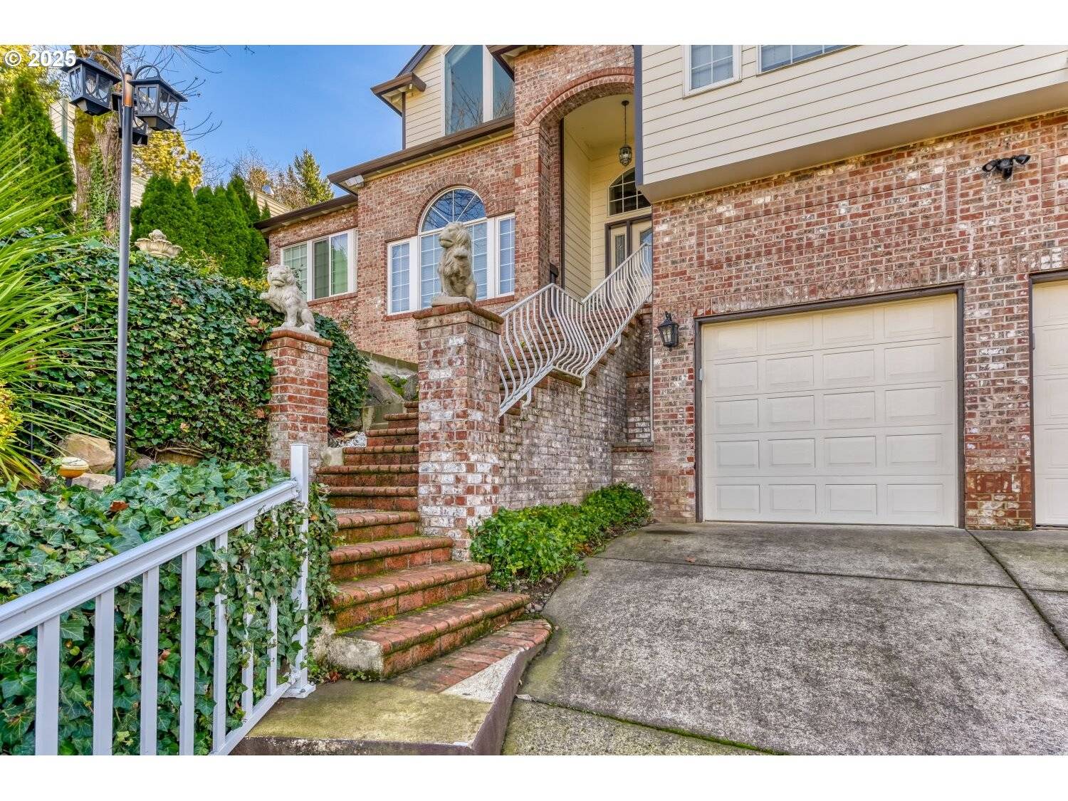 Portland, OR 97266,9818 SE CLATSOP ST