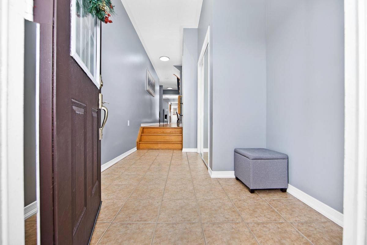 Whitchurch-stouffville, ON L4A 0T3,574 Reeves Way BLVD