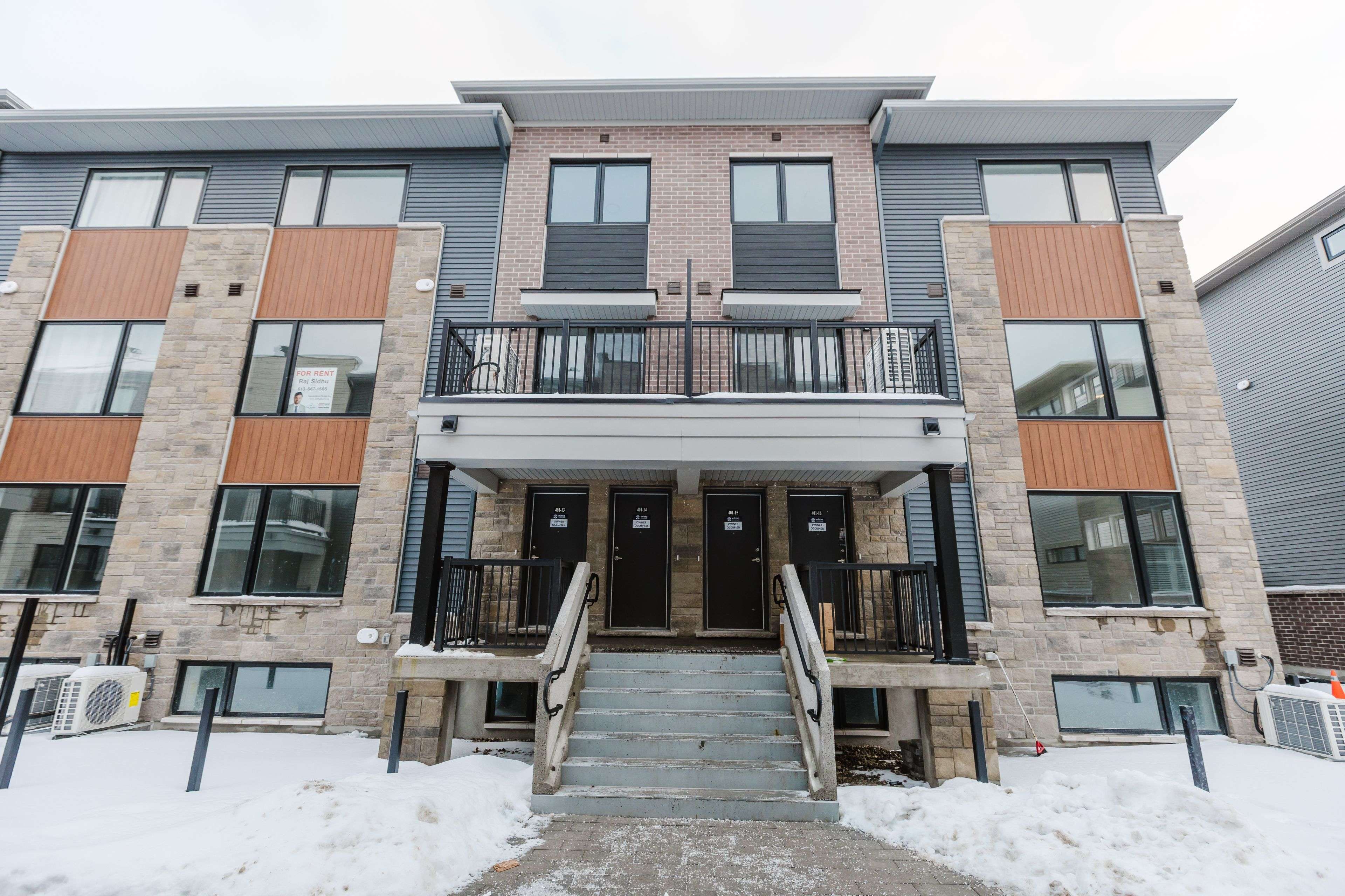 Barrhaven, ON K2J 5W2,401 Glenroy Gilbert DR #14