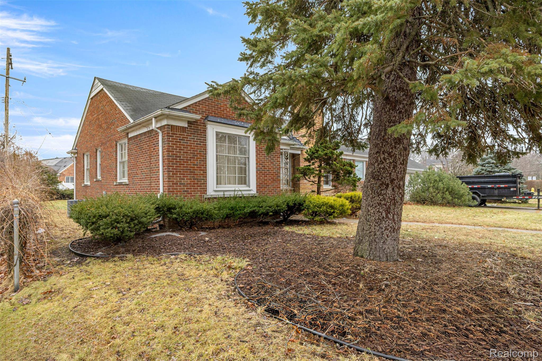 Dearborn, MI 48128,22028 Watsonia ST