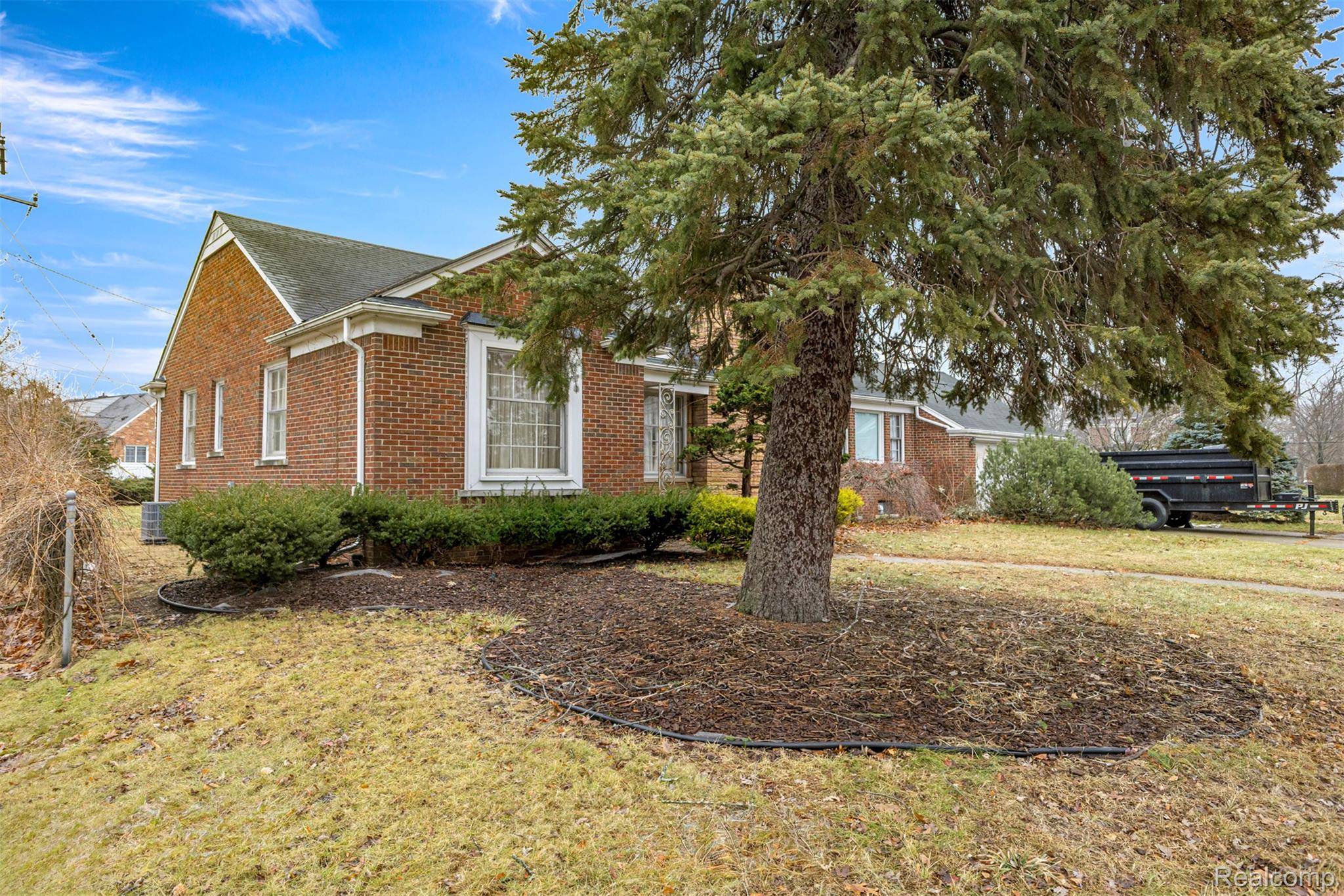 Dearborn, MI 48128,22028 Watsonia ST