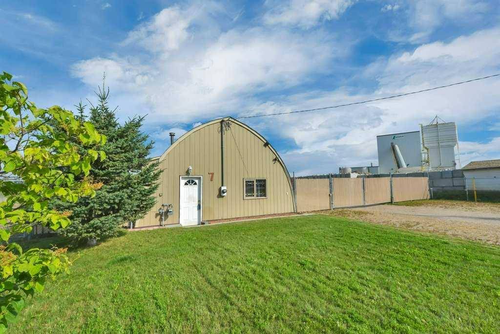 Sylvan Lake, AB T4S 1P4,7 Industrial DR