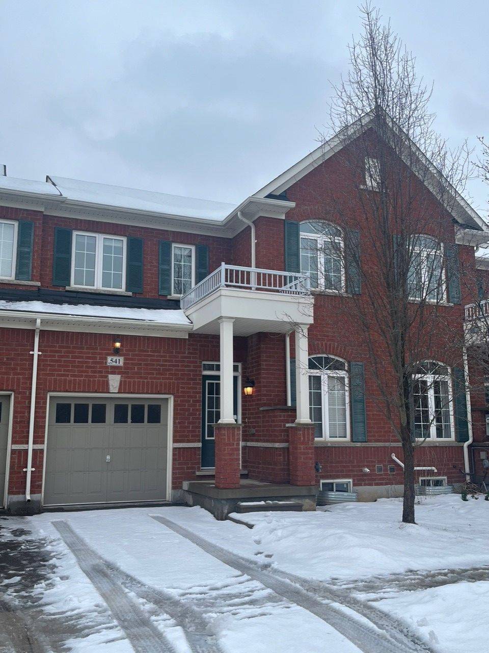 Milton, ON L9T 8A7,541 Vaughan CT