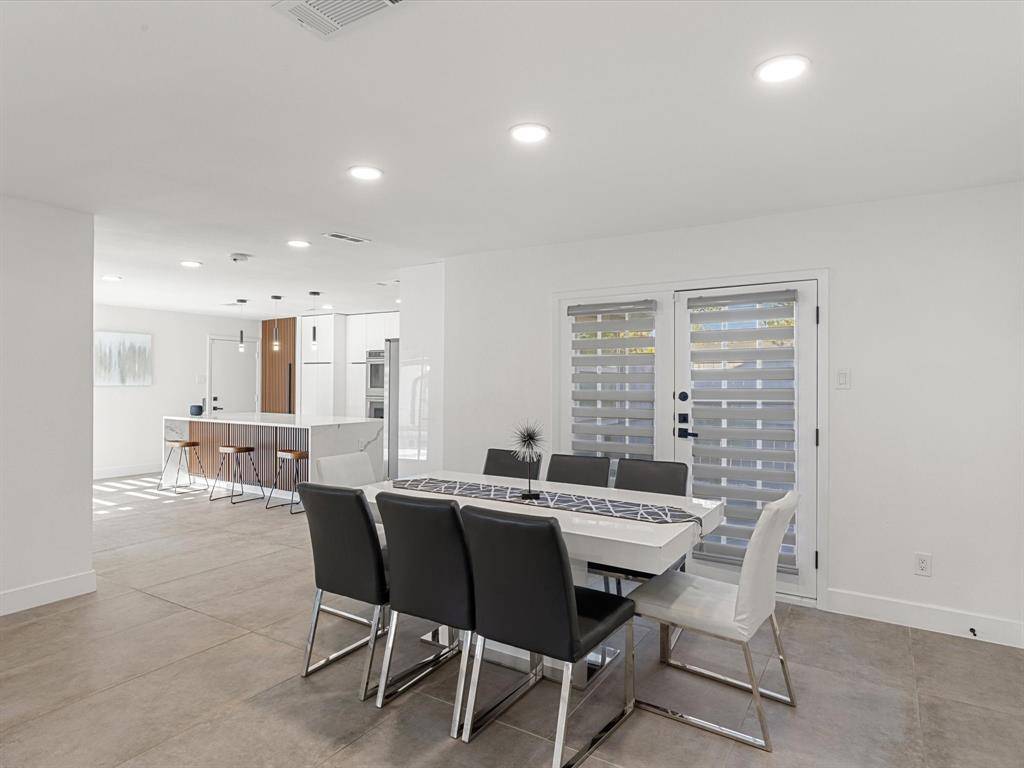 Dallas, TX 75248,16825 Park Hill Drive