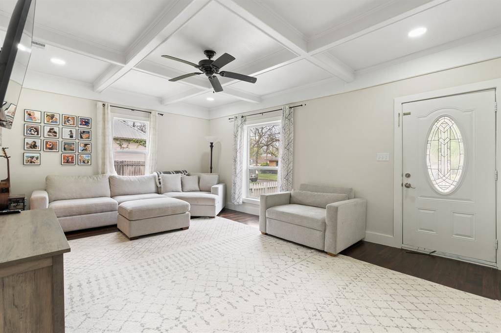 Cleburne, TX 76033,226 W Willingham Street