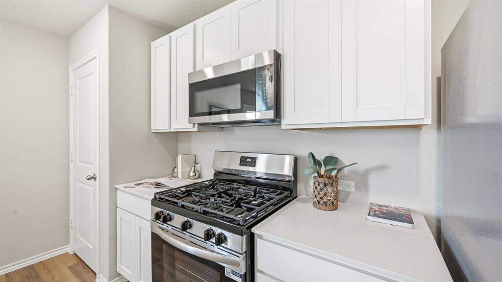 Denton, TX 76249,5512 CORDUROY Road