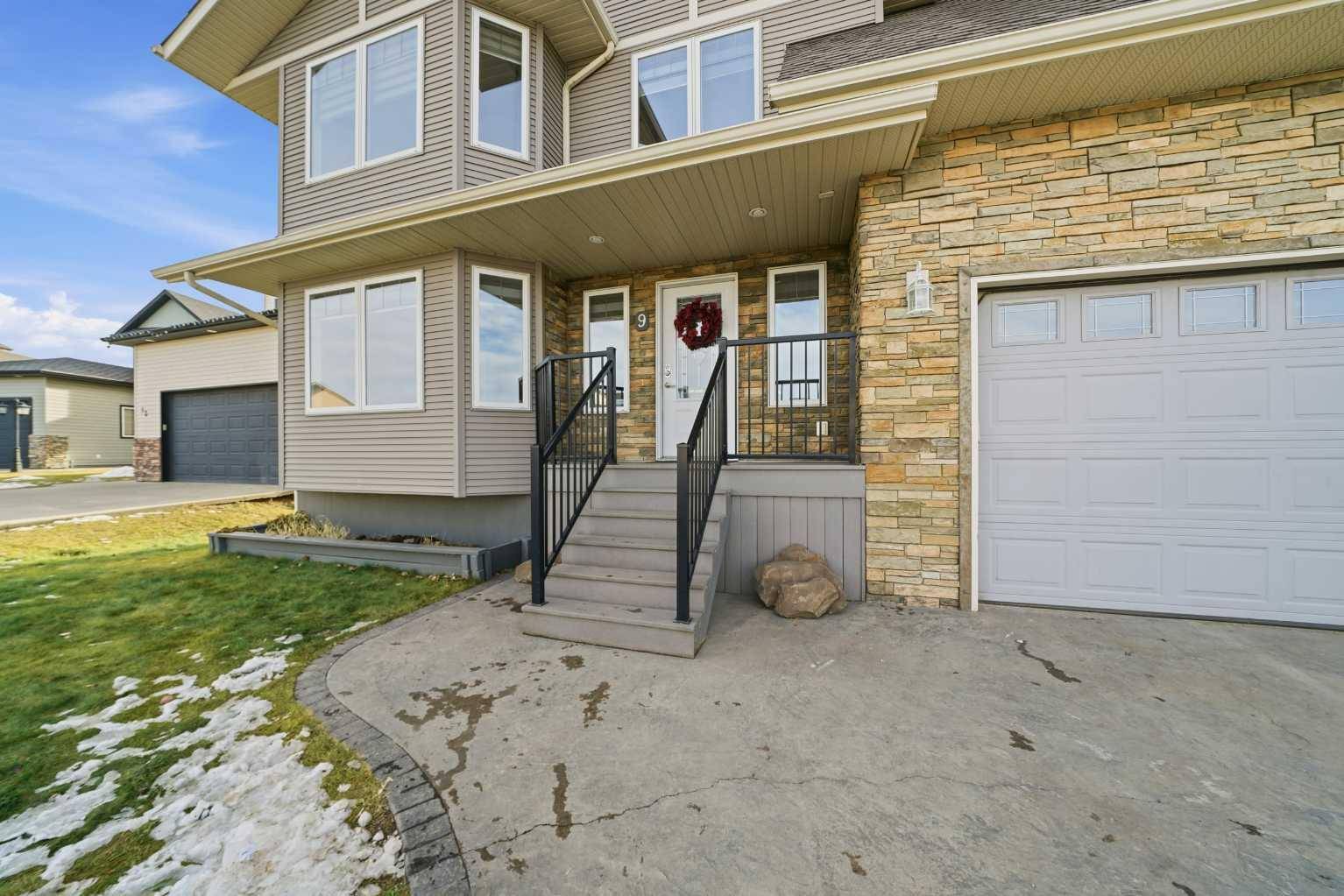 Blackfalds, AB T4M 0K5,9 Woodbine Close