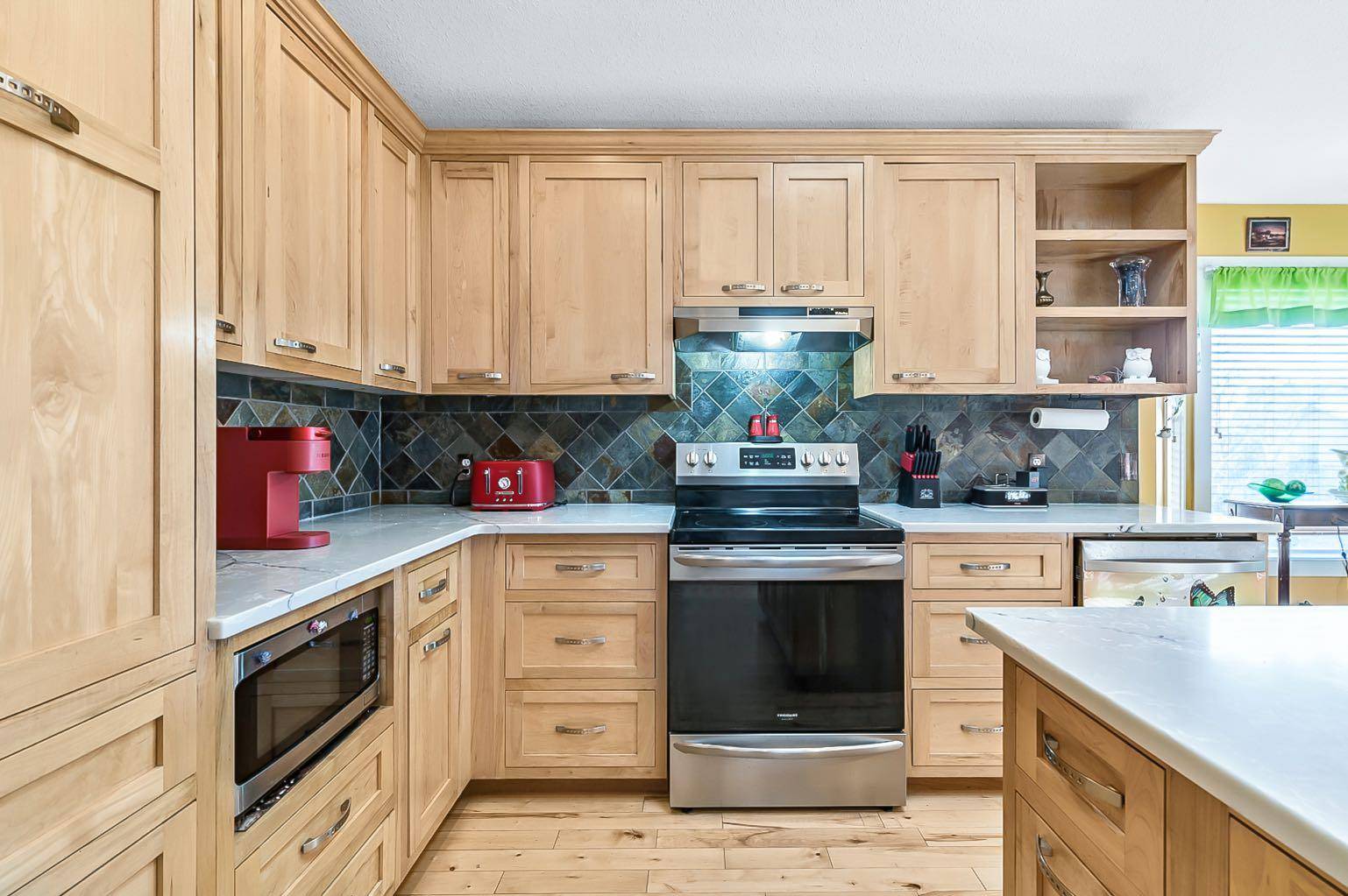 Strathmore, AB T1P1Y3,120 Camara CT