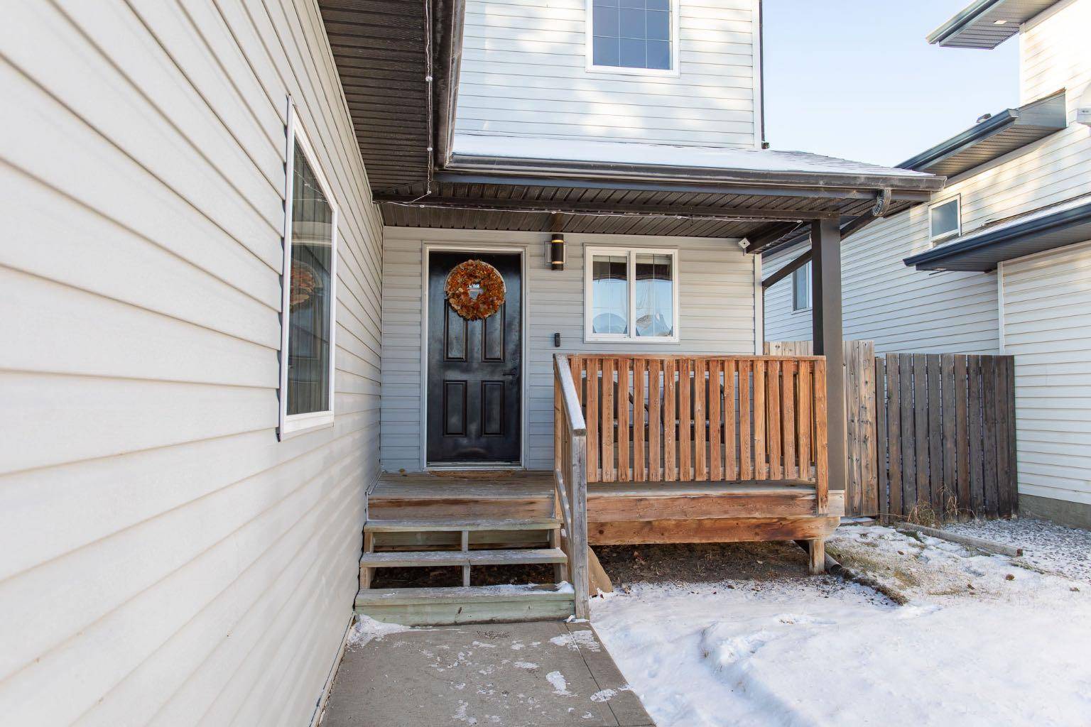 Blackfalds, AB T4M 0E3,5 Pine CRES