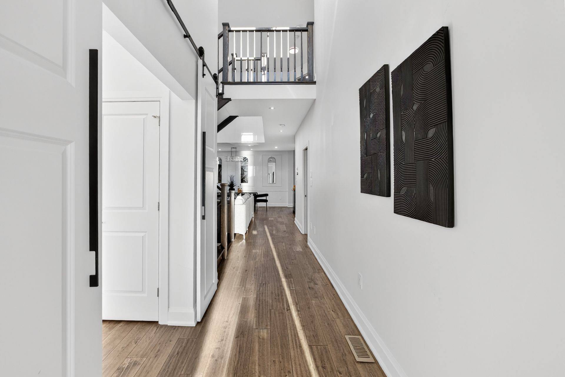 St. Catharines, ON L2N 0B1,16 Olde School CT