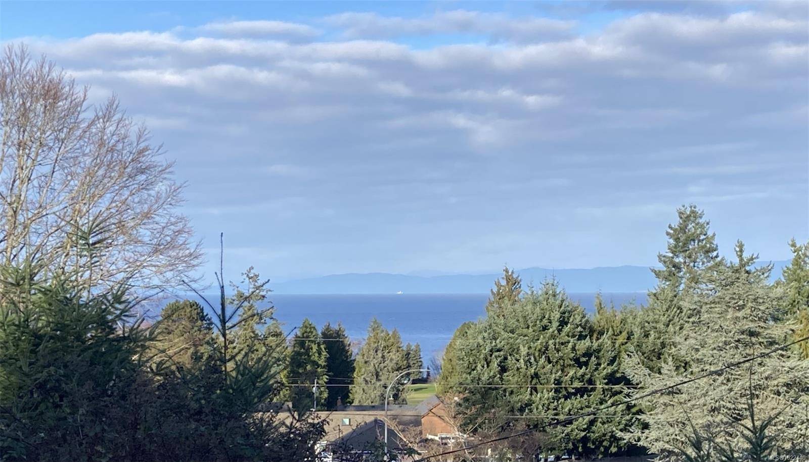 Qualicum Beach, BC V9K 1K7,135 Sunningdale Rd W