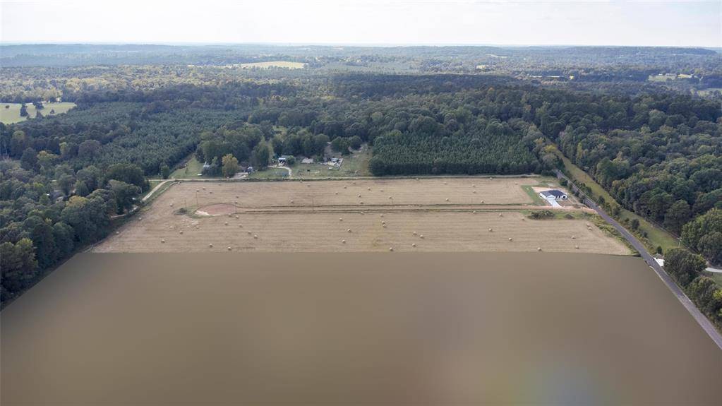 Gilmer, TX 75645,869 Private Road 3168